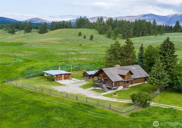Photo 3 of Single family home for sale at 3 Summer Rd, Tonasket, WA 98855 | MLS# NWM2547521 | Listing updated on 2026-09-29