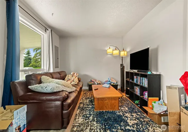 Photo 2 of Single family home for sale at 930 Nw Pennsylvania, Chehalis, WA 98532 | MLS# NWM2547558 | Listing updated on 2026-07-26