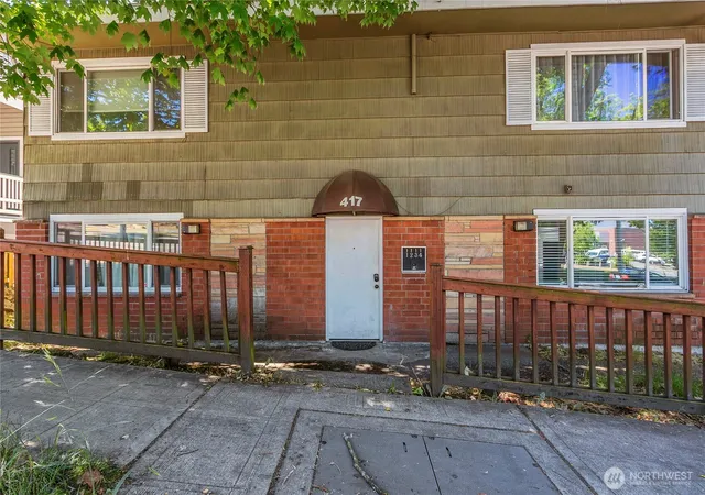 Photo 1 of Condo for sale at 417 23rd Avenue #4, Seattle, WA 98122 | MLS# NWM2547583 | Listing updated on 2026-09-22