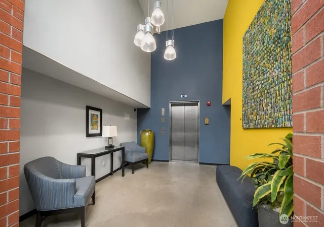 Photo 3 of Sale Pending at 4422 Bagley Ave N #204, Seattle, WA 98103 | MLS# NWM2547585 | Listing updated on 2026-09-23
