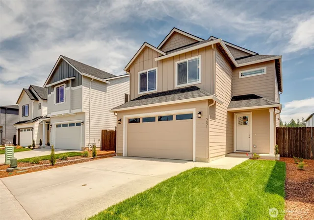 Photo 2 of Sale Pending at 3431 Se 8th Avenue, Battle Ground, WA 98604 | MLS# NWM2547594 | Listing updated on 2026-09-27