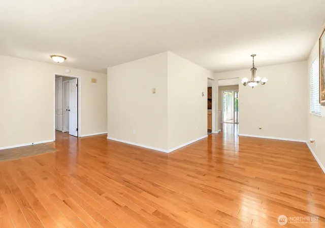 Photo 3 of Sale Pending at 2904 Briarwood Ct S, Puyallup, WA 98374 | MLS# NWM2547596 | Listing updated on 2026-10-21