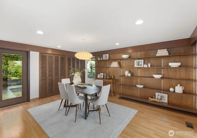 Photo 3 of Single family home for sale at 7515 S Laurel St, Seattle, WA 98178 | MLS# NWM2547645 | Listing updated on 2026-09-23