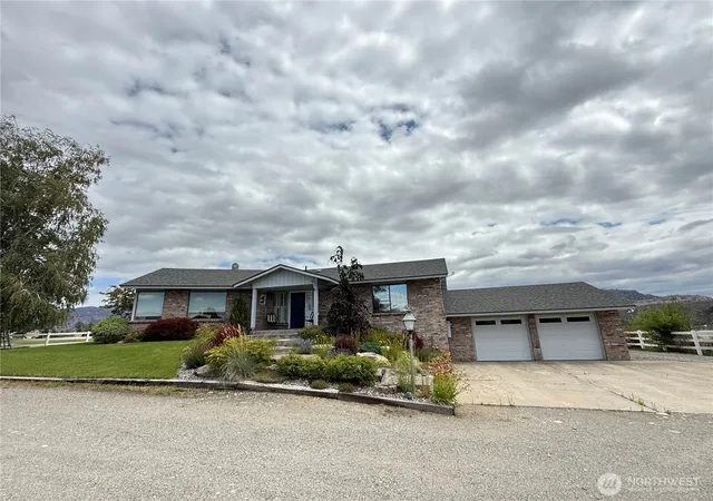 Photo 1 of Sale Pending at 32 Red Apple Dr, Omak, WA 98841 | MLS# NWM2547695 | Listing updated on 2026-09-28
