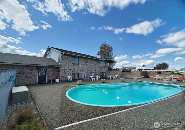 Photo 3 of Sale Pending at 32 Red Apple Dr, Omak, WA 98841 | MLS# NWM2547695 | Listing updated on 2026-09-28