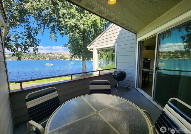 Photo 1 of Single family home for sale at 1 Beach 573 C, Manson, WA 98831 | MLS# NWM2547700 | Listing updated on 2026-10-12