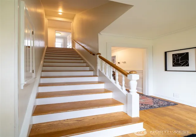 Photo 3 of Single family home for sale at 823 H St, Centralia, WA 98531 | MLS# NWM2547710 | Listing updated on 2026-10-01
