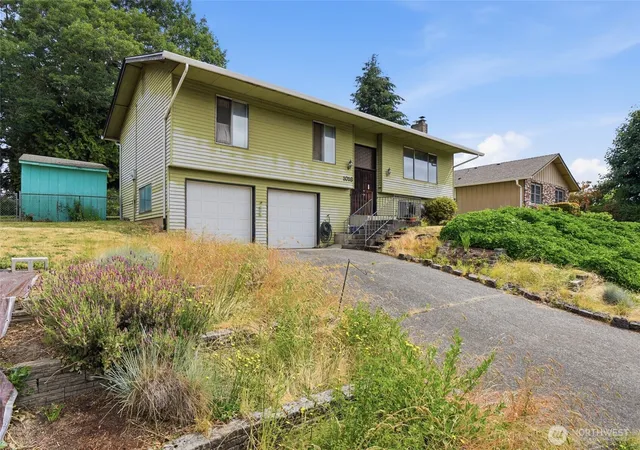 Photo 1 of Single family home for sale at 1016 Ne 126th Street, Vancouver, WA 98685 | MLS# NWM2547761 | Listing updated on 2026-09-22