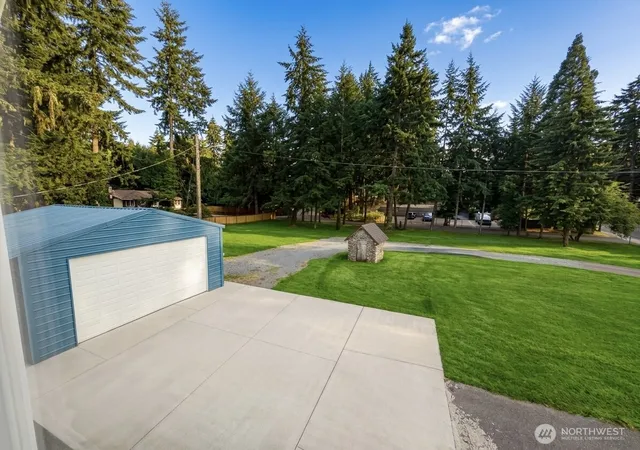 Photo 4 of Single family home for sale at 15205 22 Avenue E, Tacoma, WA 98445 | MLS# NWM2547857 | Listing updated on 2026-09-27
