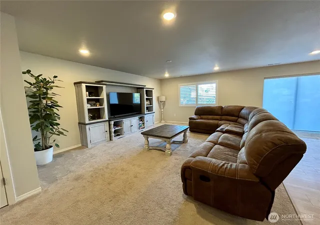 Photo 2 of Single family home for sale at 1275 Etna Pl Se, Port Orchard, WA 98366 | MLS# NWM2547879 | Listing updated on 2026-09-22
