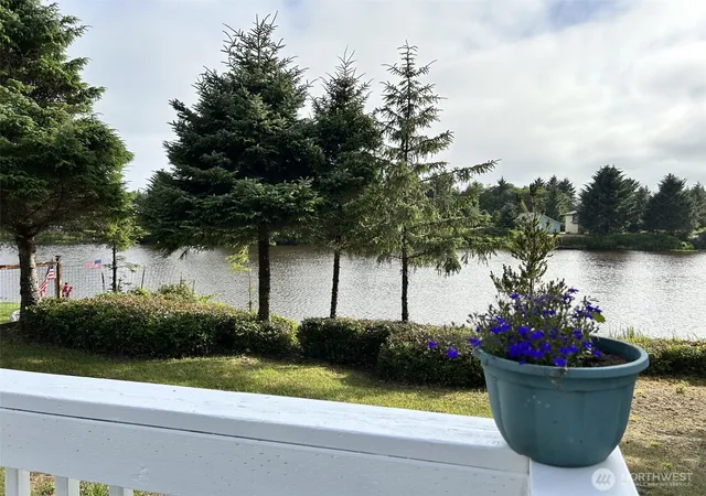 Photo 4 of Single family home for sale at 687 Copalis Ave NE, Ocean Shores, WA 98569 | MLS# NWM2547896 | Listing updated on 2026-09-22