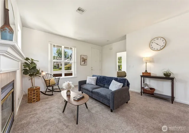 Photo 3 of Single family home for sale at 875 Se Creekside Dr, College Place, WA 99324 | MLS# NWM2547952 | Listing updated on 2026-09-22