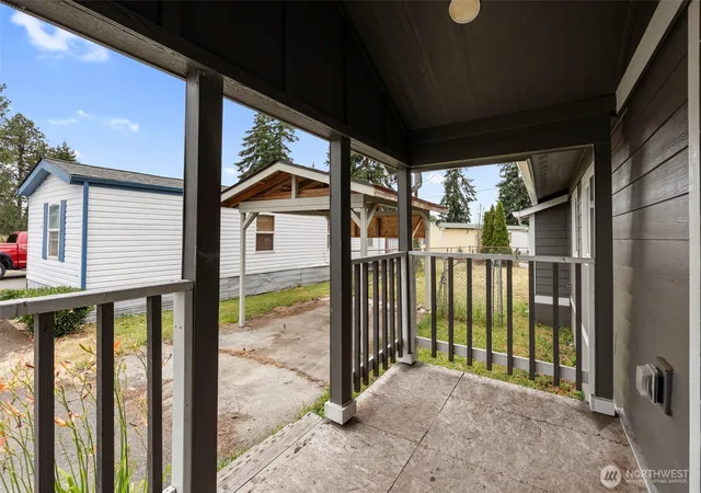 Photo 3 of Manufactured home for sale at 6411 201st Avenue Sw #21, Centralia, WA 98531 | MLS# NWM2547958 | Listing updated on 2026-09-22