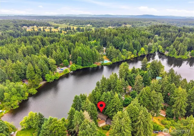 Photo 3 of Single family home for sale at 7836 Tanwax Dr Se, Olympia, WA 98513 | MLS# NWM2548006 | Listing updated on 2026-10-01
