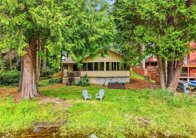 Photo 4 of Single family home for sale at 7836 Tanwax Dr SE, Olympia, WA 98513 | MLS# NWM2548006 | Listing updated on 2026-10-01