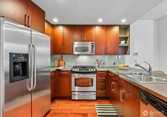 Photo 2 of Condo for sale at 910 Lenora St #S307, Seattle, WA 98121 | MLS# NWM2548017 | Listing updated on 2026-09-22