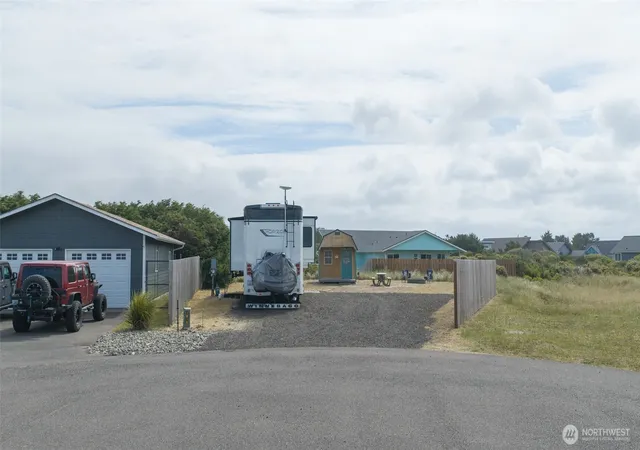 Photo 3 of Sale Pending at 1242 Catalina Ct SW, Ocean Shores, WA 98569 | MLS# NWM2548039 | Listing updated on 2026-09-21