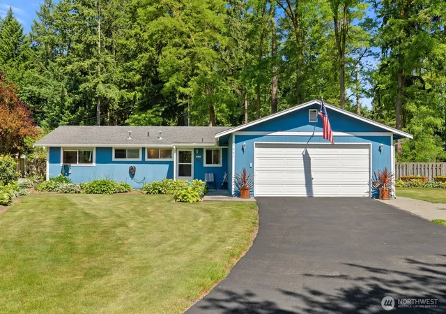 Photo 2 of Single family home for sale at 4927 236th Place Se, Woodinville, WA 98072 | MLS# NWM2548042 | Listing updated on 2026-09-30