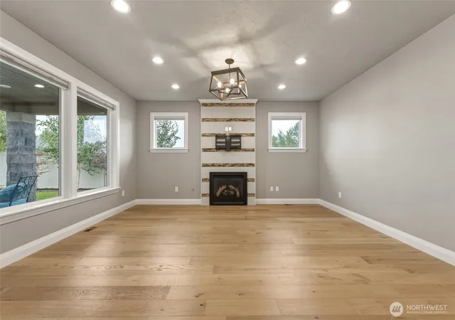 Photo 3 of Single family home for sale at 10 NE Alpine Dr, College Place, WA 99324 | MLS# NWM2548060 | Listing updated on 2026-10-03