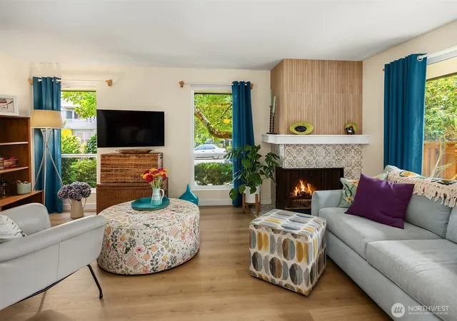 Photo 3 of Condo for sale at 242 4th Avenue S #1, Edmonds, WA 98020 | MLS# NWM2548065 | Listing updated on 2026-09-25