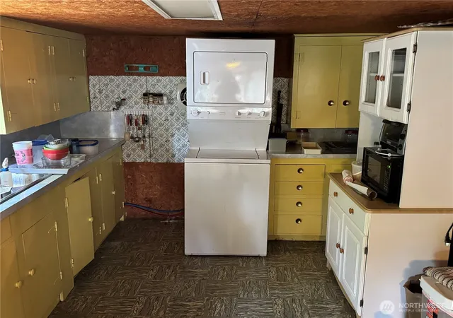 Photo 4 of Single family home for sale at 32118 Benbow Dr E, Graham, WA 98338 | MLS# NWM2548144 | Listing updated on 2026-09-22