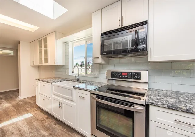 Photo 4 of Single family home for sale at 20 Elizabeth Ln, Sequim, WA 98382 | MLS# NWM2548182 | Listing updated on 2026-09-29