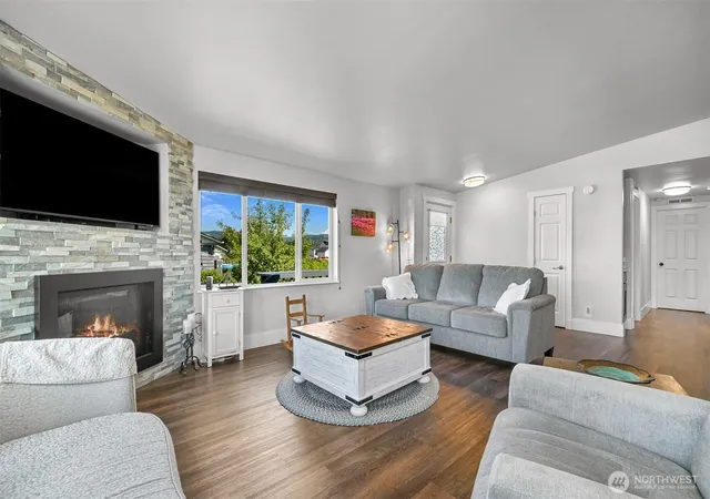 Photo 3 of Sale Pending at 219 Mitchell St, Sumas, WA 98295 | MLS# NWM2548188 | Listing updated on 2026-09-25