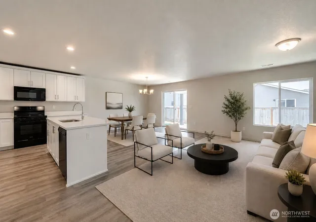 Photo 3 of Single family home for sale at 2002 Henderson Way, Longview, WA 98632 | MLS# NWM2548198 | Listing updated on 2026-09-28