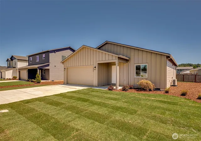 Single family home for sale at 2008 Henderson Way, Longview, WA 98632 | MLS# NWM2548200 | Listing updated on 2026-09-28