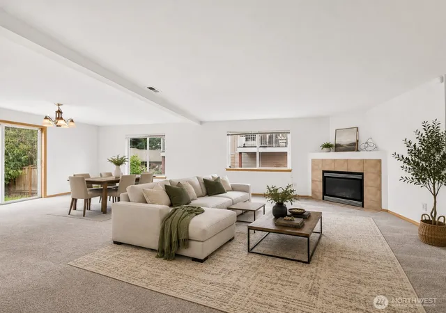 Photo 4 of Single family home for sale at 3925 152nd Place SE, Bothell, WA 98012 | MLS# NWM2548212 | Listing updated on 2026-09-22