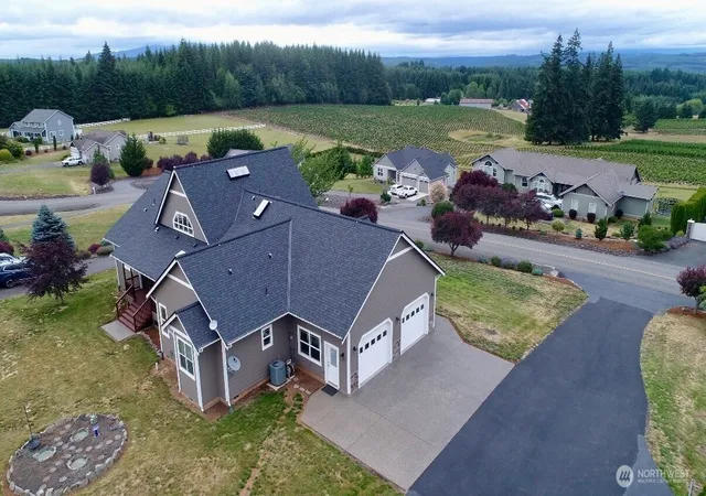 Photo 3 of Single family home for sale at 117 Garrett Loop, Chehalis, WA 98532 | MLS# NWM2548240 | Listing updated on 2026-09-22
