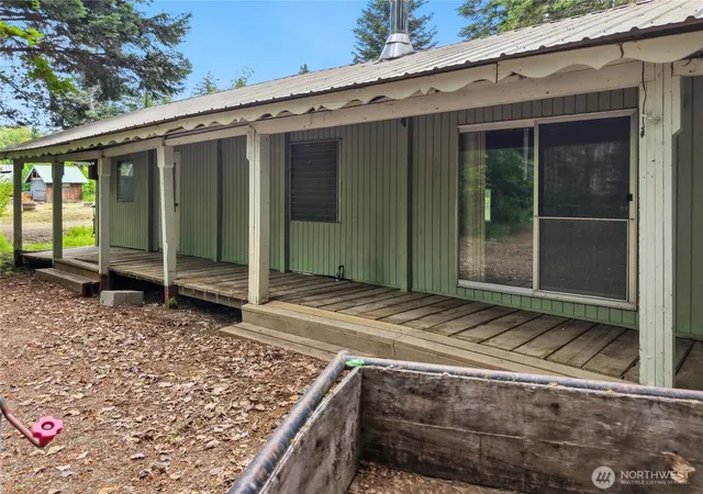 Photo 3 of Manufactured home for sale at 260 Shady Glen Ln, Easton, WA 98925 | MLS# NWM2548242 | Listing updated on 2026-09-30