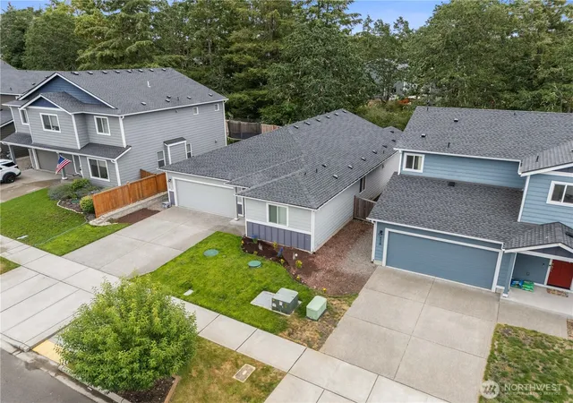 Photo 2 of Single family home for sale at 2410 Cantergrove Dr Se, Lacey, WA 98503 | MLS# NWM2548247 | Listing updated on 2026-09-19