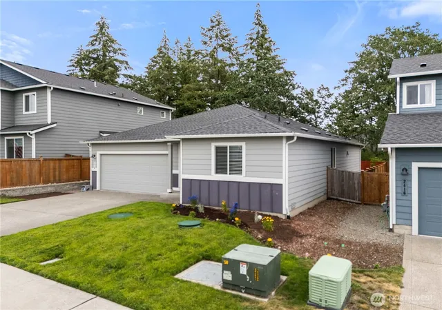 Photo 4 of Single family home for sale at 2410 Cantergrove Dr SE, Lacey, WA 98503 | MLS# NWM2548247 | Listing updated on 2026-09-19