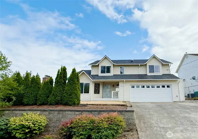 Photo 2 of Sale Pending at 2539 S Graham, Seattle, WA 98108 | MLS# NWM2548250 | Listing updated on 2026-09-25