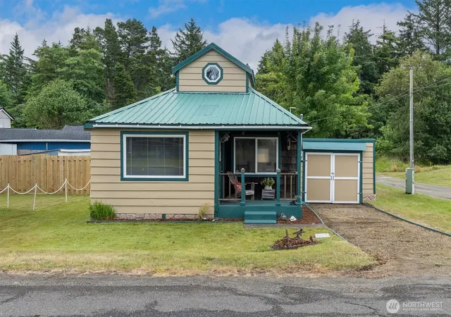 Photo 1 of Single family home for sale at 26202 R St, Ocean Park, WA 98640 | MLS# NWM2548259 | Listing updated on 2026-09-22