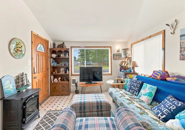Photo 4 of Single family home for sale at 26202 R St, Ocean Park, WA 98640 | MLS# NWM2548259 | Listing updated on 2026-09-22