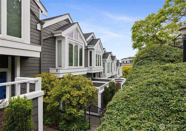 Photo 4 of Townhouse for sale at 2405 N 30th Street #4, Tacoma, WA 98407 | MLS# NWM2548269 | Listing updated on 2026-09-29