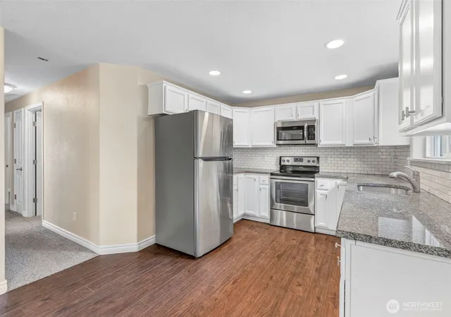 Photo 3 of Single family home for sale at 53 Michael St, Cathlamet, WA 98612 | MLS# NWM2548293 | Listing updated on 2026-09-22