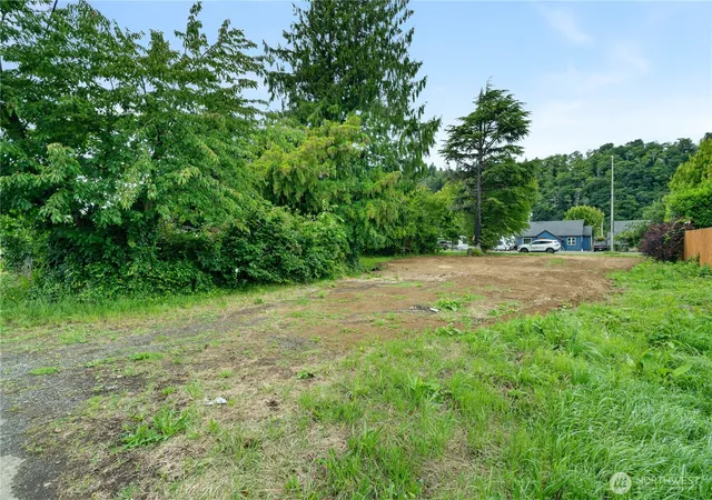 Photo 1 of Land for sale at 2922 Sumner Ave, Hoquiam, WA 98550 | MLS# NWM2548331 | Listing updated on 2026-09-22