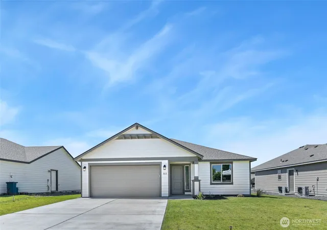 Photo 1 of Single family home for sale at 312 N Montana St, Moses Lake, WA 98837 | MLS# NWM2548332 | Listing updated on 2026-09-27