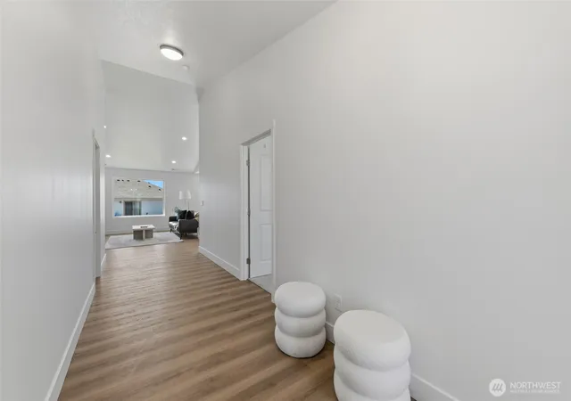 Photo 3 of Single family home for sale at 312 N Montana St, Moses Lake, WA 98837 | MLS# NWM2548332 | Listing updated on 2026-09-27