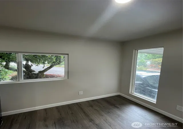 Photo 4 of Manufactured home for sale at 7301 NE 175th Street #108, Kenmore, WA 98028 | MLS# NWM2548333 | Listing updated on 2026-09-22