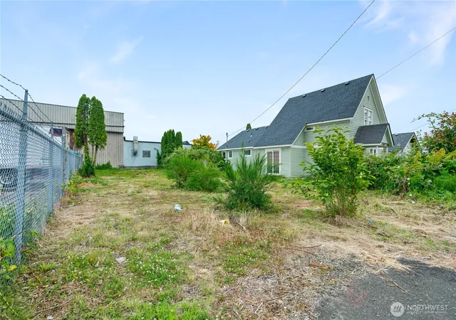 Photo 1 of Land for sale at 205 5th Street, Hoquiam, WA 98550 | MLS# NWM2548338 | Listing updated on 2026-09-22