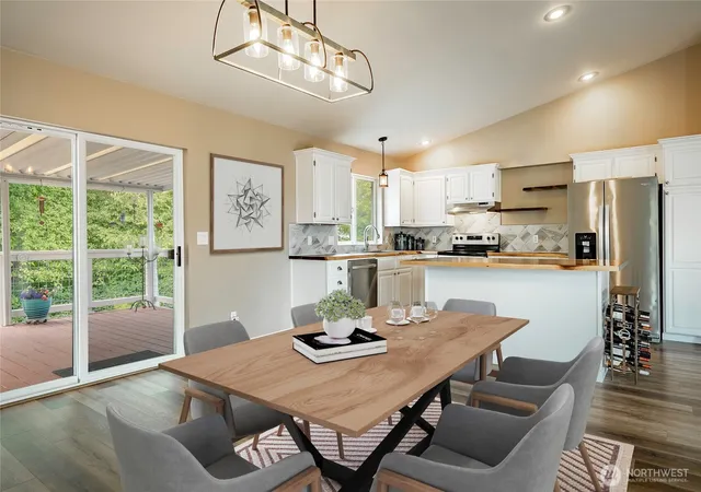 Photo 4 of Single family home for sale at 8209 Comox Rd, Blaine, WA 98230 | MLS# NWM2548340 | Listing updated on 2026-09-29