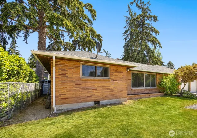 Photo 1 of Single family home for sale at 24608 Marine View Dr S, Des Moines, WA 98198 | MLS# NWM2548400 | Listing updated on 2026-09-22