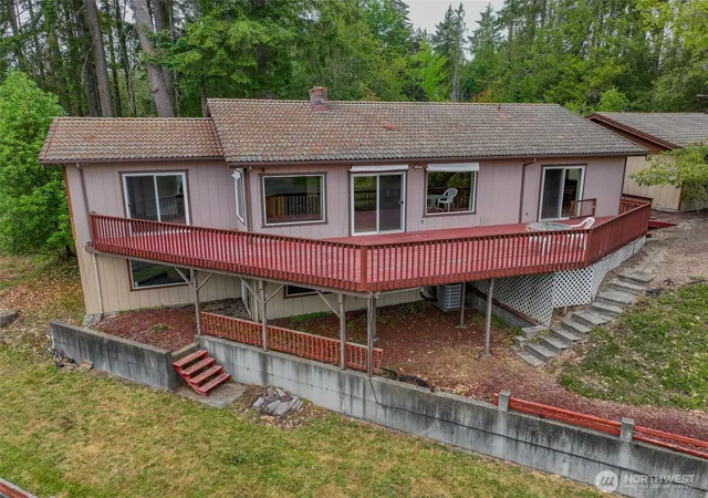 Photo 4 of Sale Pending at 5470 E Grapeview Loop Rd, Allyn, WA 98524 | MLS# NWM2548405 | Listing updated on 2026-08-10