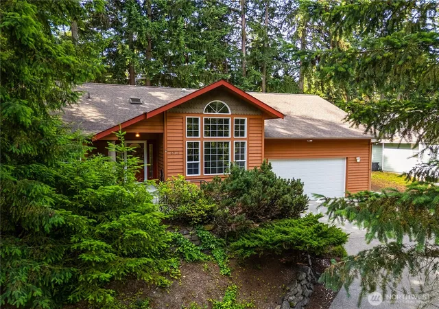 Photo 2 of Single family home for sale at 6920 47th Street Ct W, Tacoma, WA 98466 | MLS# NWM2548412 | Listing updated on 2026-09-27