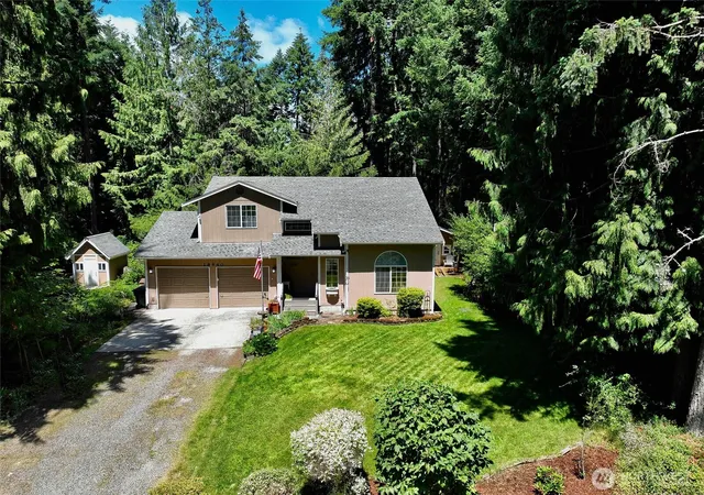 Photo 1 of Single family home for sale at 18840 Rampart Dr Se, Yelm, WA 98597 | MLS# NWM2548423 | Listing updated on 2026-09-30