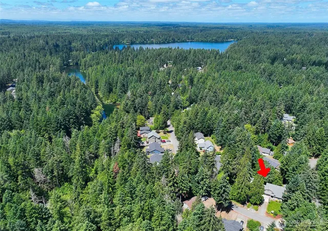 Photo 3 of Single family home for sale at 18840 Rampart Dr Se, Yelm, WA 98597 | MLS# NWM2548423 | Listing updated on 2026-09-30